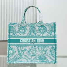 Dior Shopping Bags